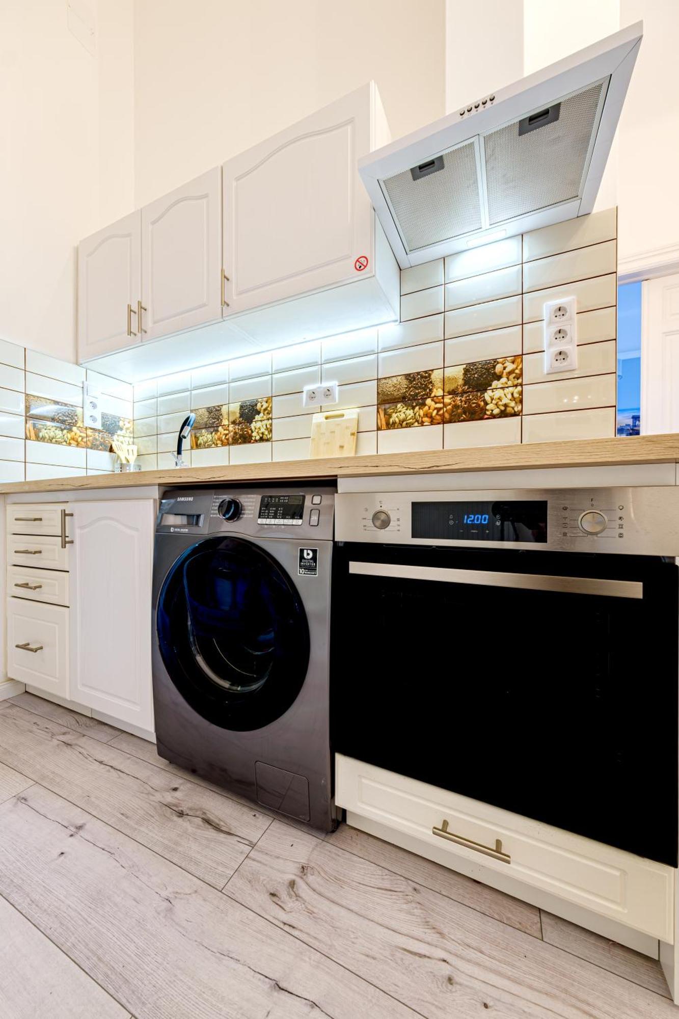 Soho Downtown Apartment Budapest Extérieur photo